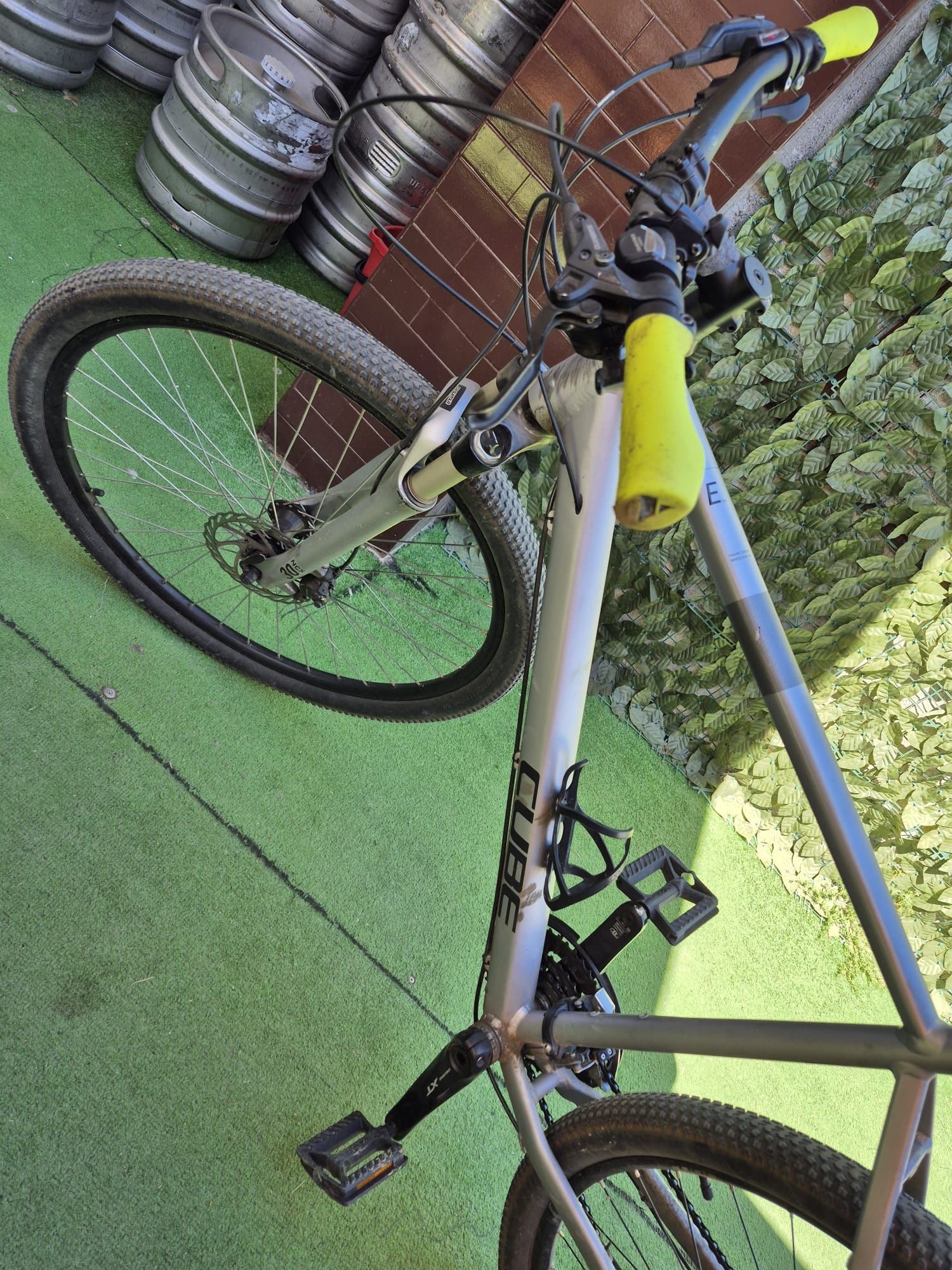 Vand bicileta cube 29"