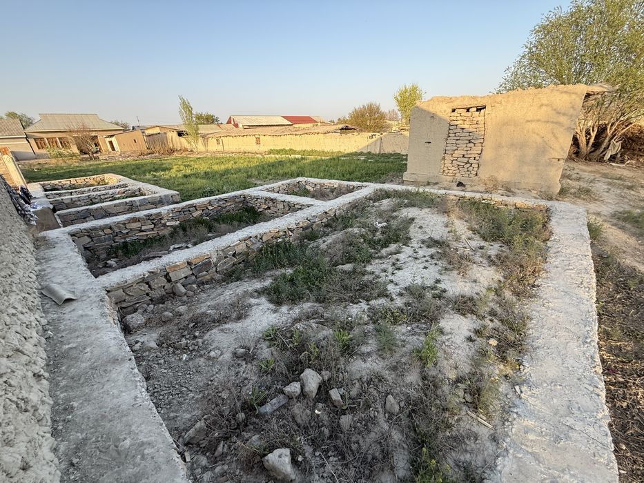 Yer joy uchaskasi sotiladi