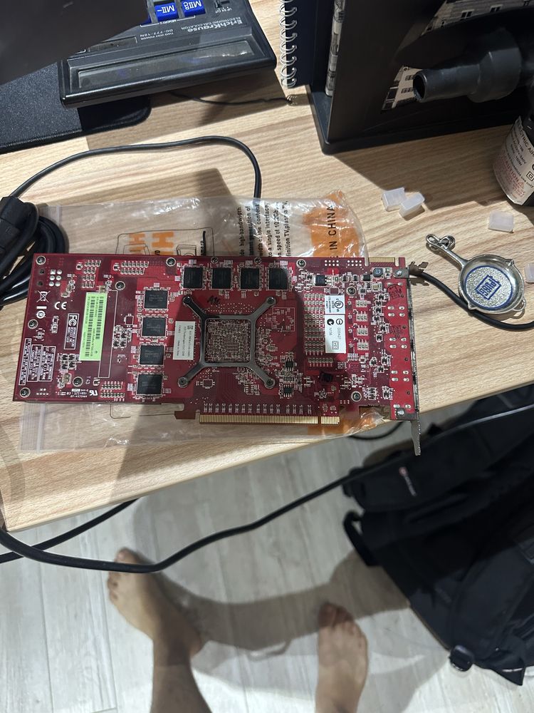Продам Видеокарту FirePro Graphcis W7000