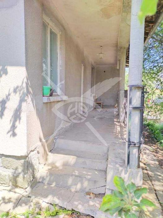 Продава се Къща в с. Пещерско, Област Бургас - 40 кв.м за 950 €/кв.м - Снимка #2