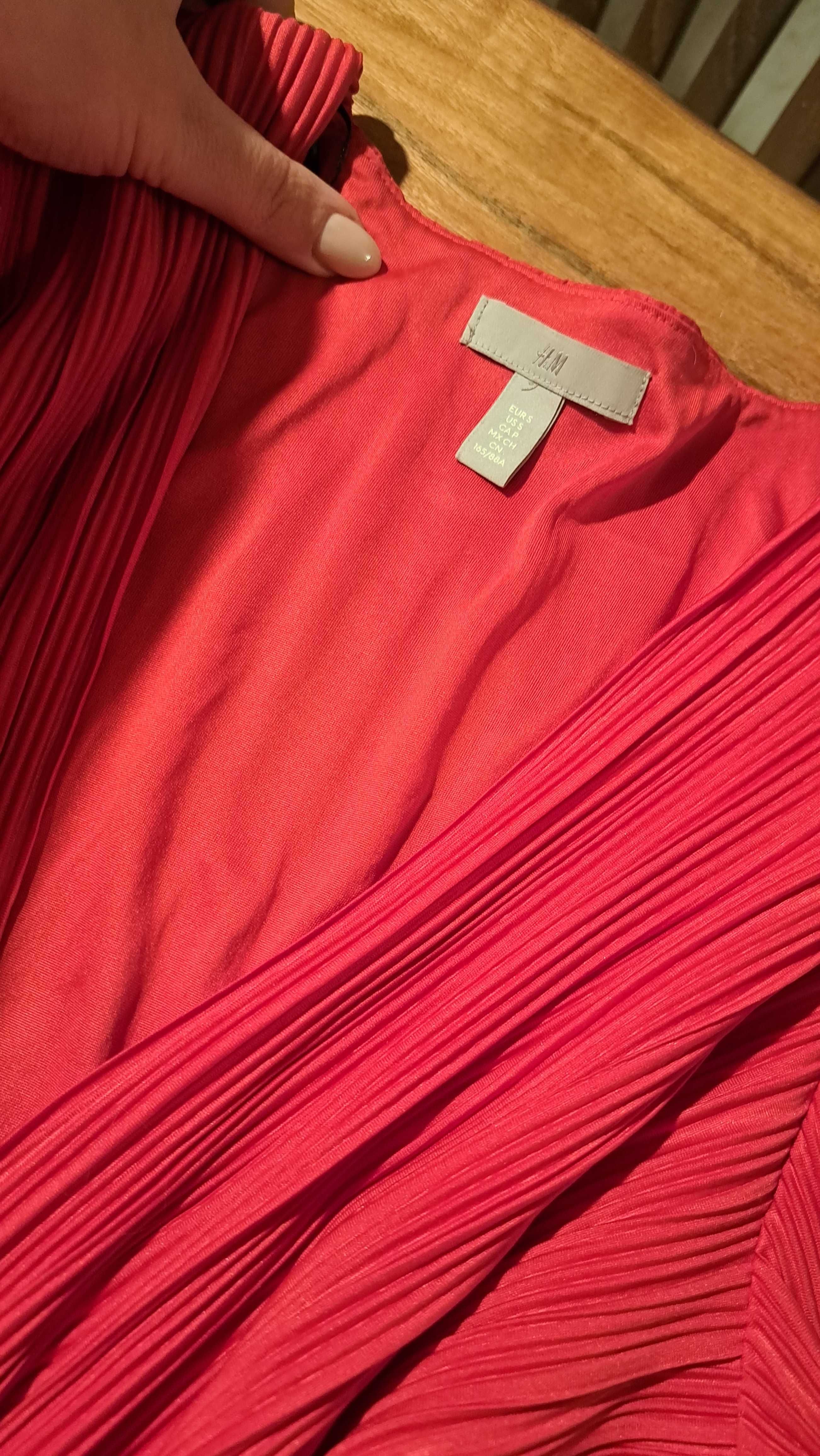 Нова Червена рокля H&M