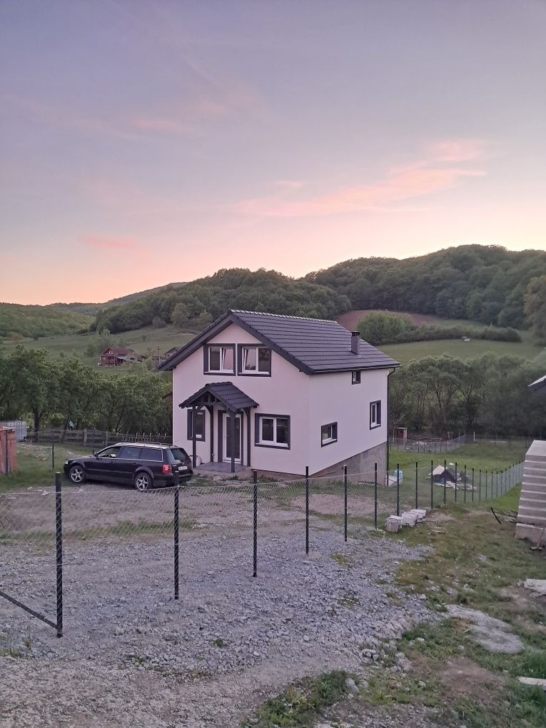 Casa noua 130mp utili