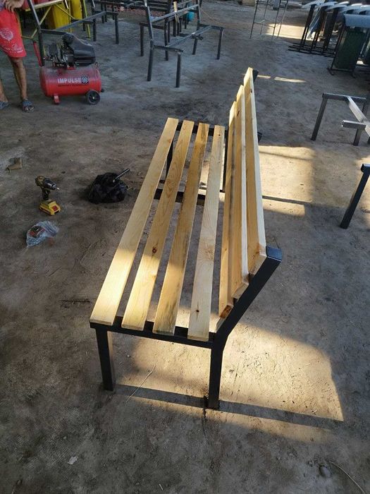 скамейка уличная