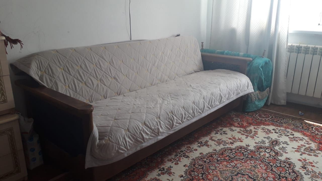 Диван в хорошом состояний