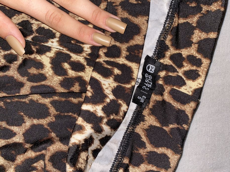 GUTSE GUSTO pantaloni evazati marimea S