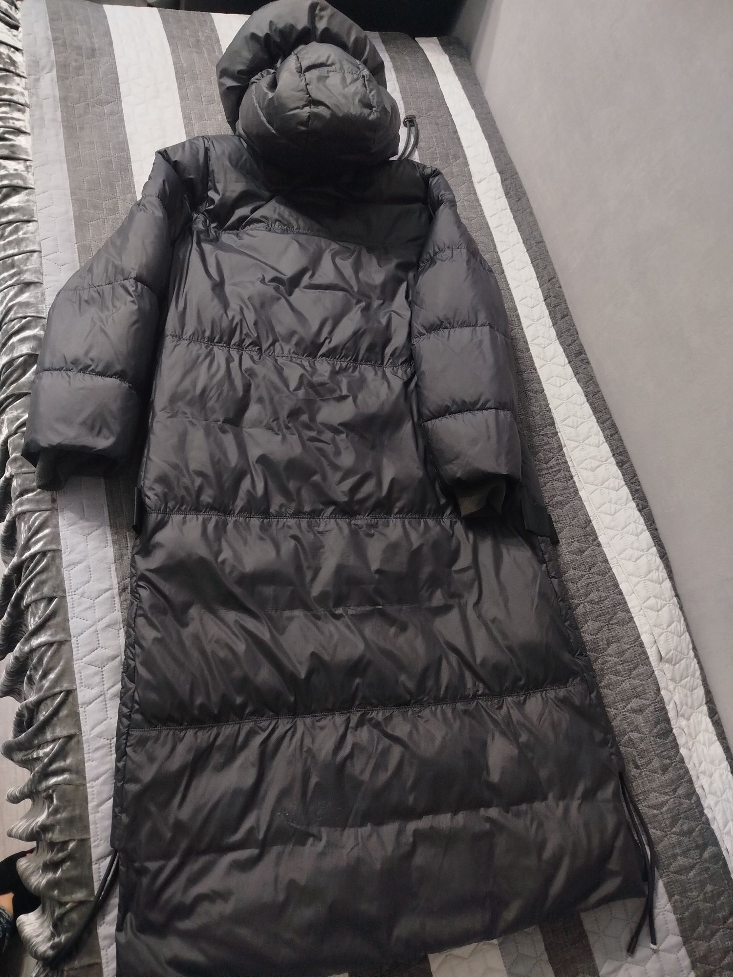 Продам куртку женскую
