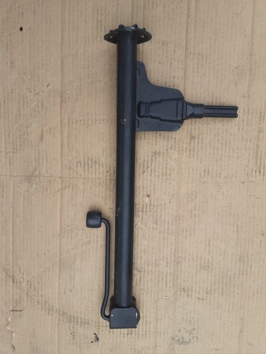 Домкрат на мерседес