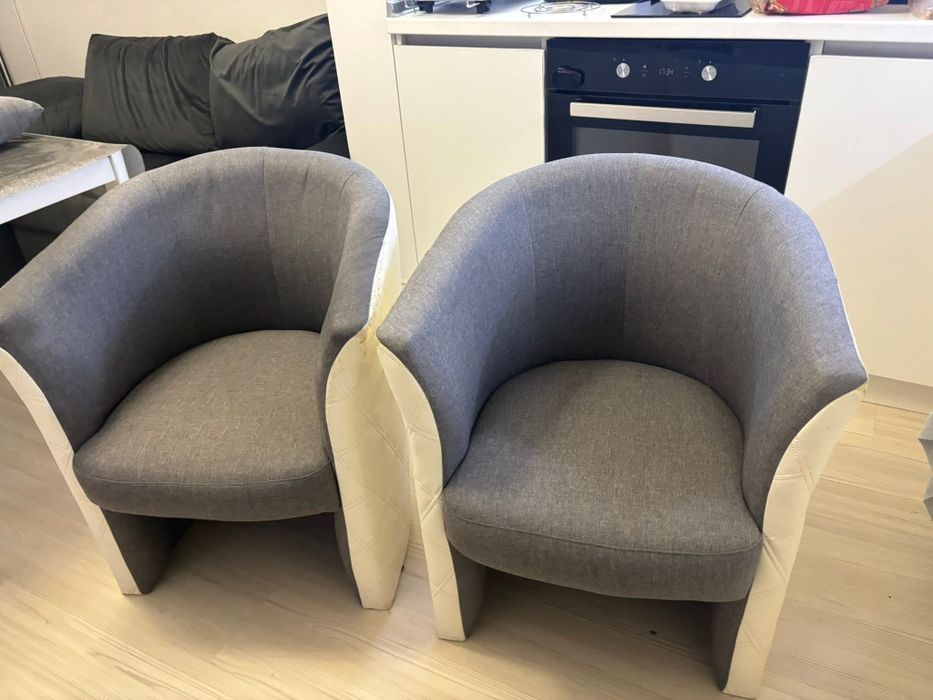 Фотьойли и  трапезна маса