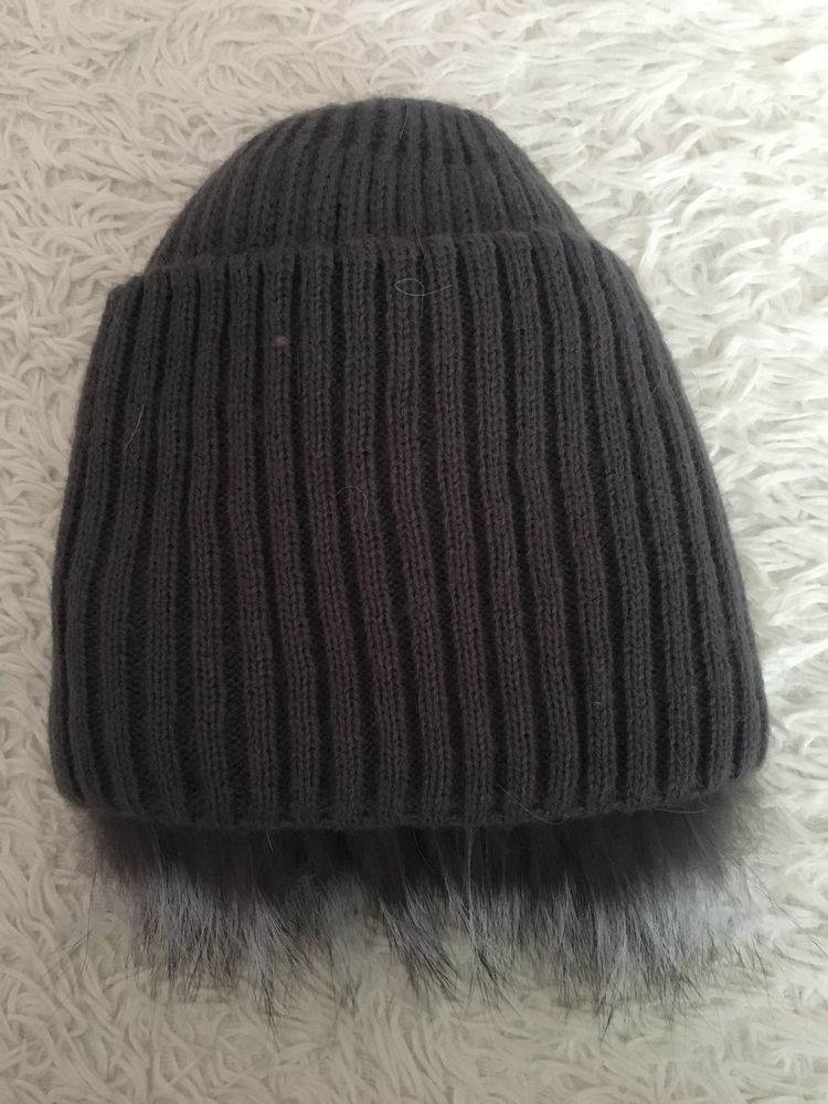 Зимнюю чернобурковую шапку