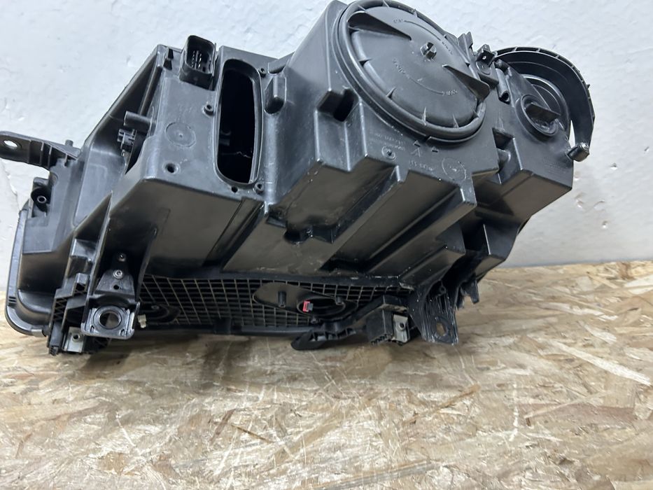 Far faruri bmw X5 F15 X6 F16 bi xenon adaptiv dreapta 2014-2018