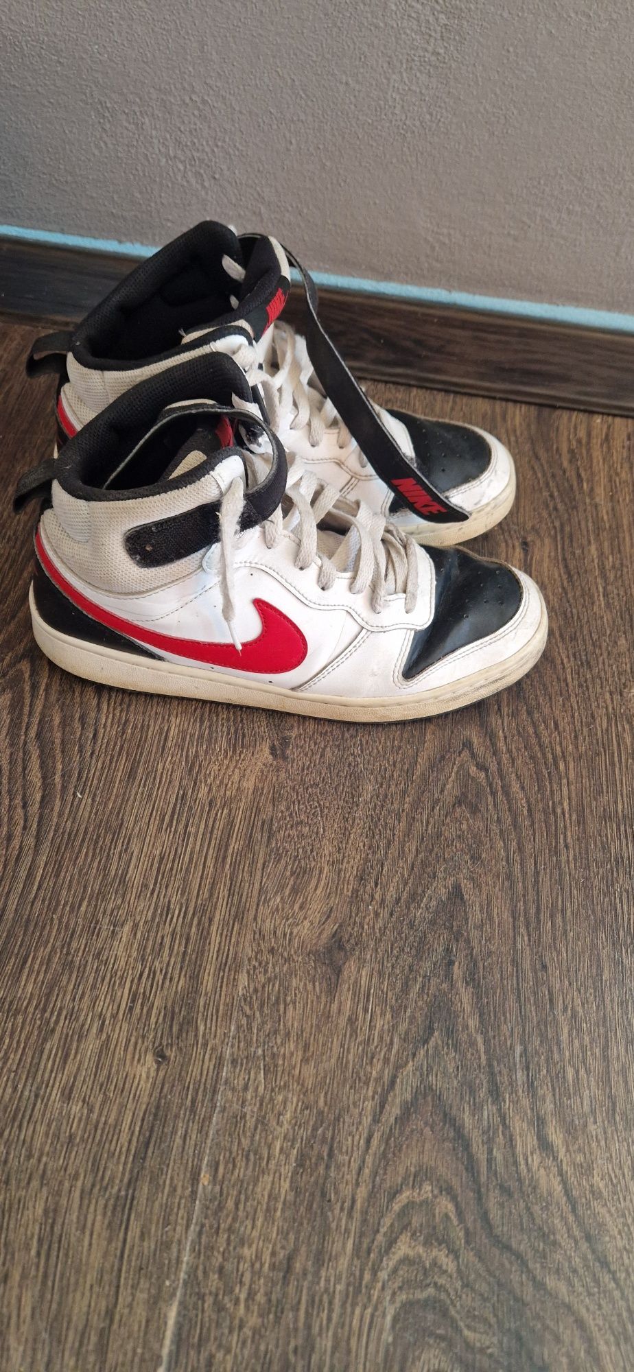 Adidasi originali Nike