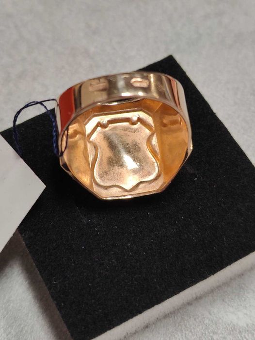 Руски златен пръстен 10.2гр
14К
65размер
