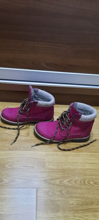 Vând ghete/cizmulite fete