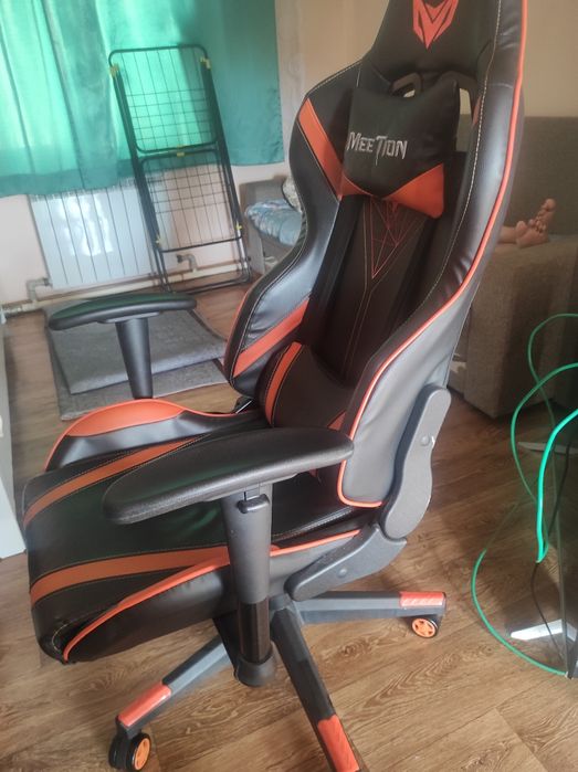 Продам кресло игровое
