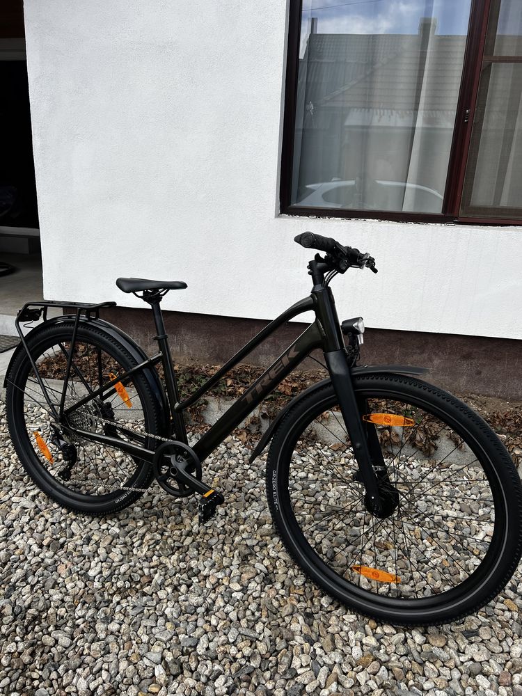 Bicicleta Trek Dual Sport 3 model 2025