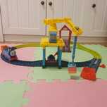 Tren Thomas & Friends, set de joaca cu locomotiva