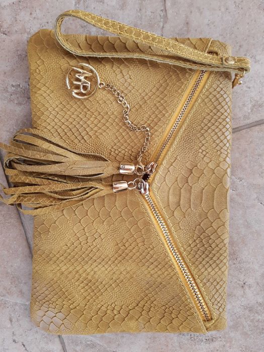 кожена малка чанта