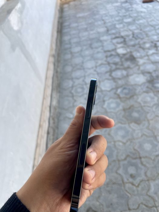 IPhone 12 pro, Original zaryadchiki bilan