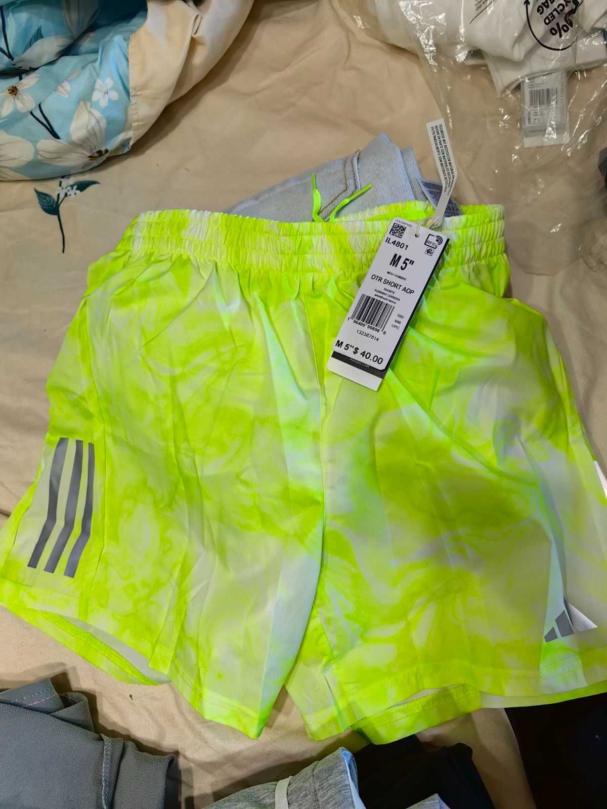 Adidas OWN THE RUN ALLOVER PRINT SHORTS  M размер Нови с етикет