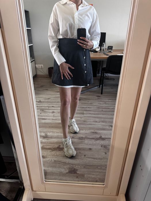 Пола acne studios