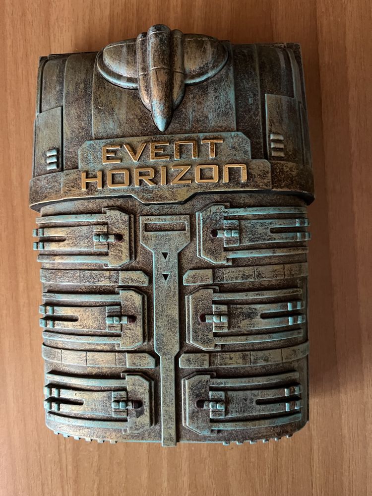 Event Horizon - 2 DVD film și cutie de colecție -NOU