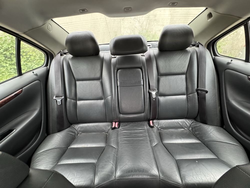 Dezmembrez Volvo S60 2.4T5 Automat