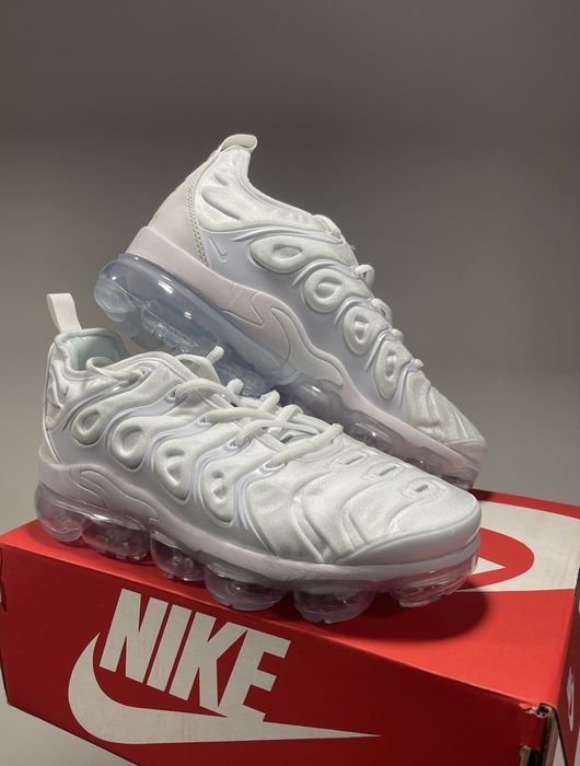 Nike Vapor Max Plus White