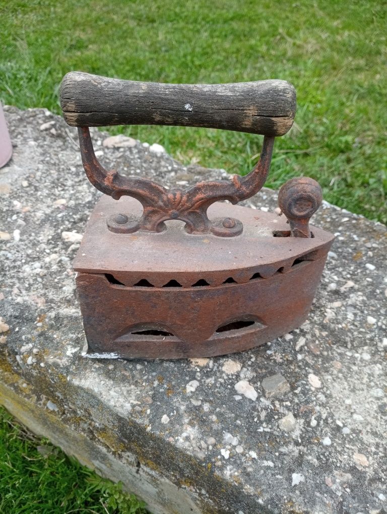 Fier calcat vechi vintage