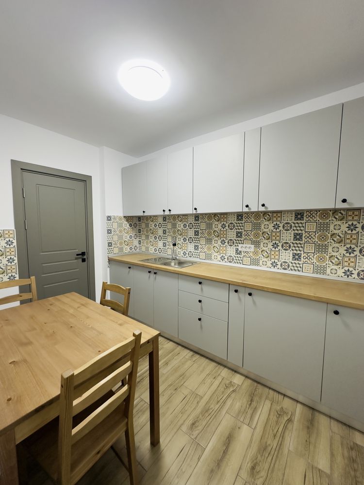 De inchiriat Apartament 2 camere central- renovat complet