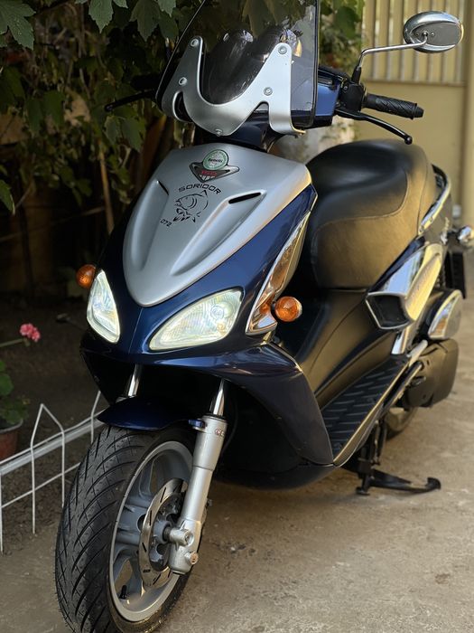 Scuter benelli velvet 150cc se poate conduce cu cat B/A1