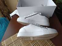 Adidași guess dama