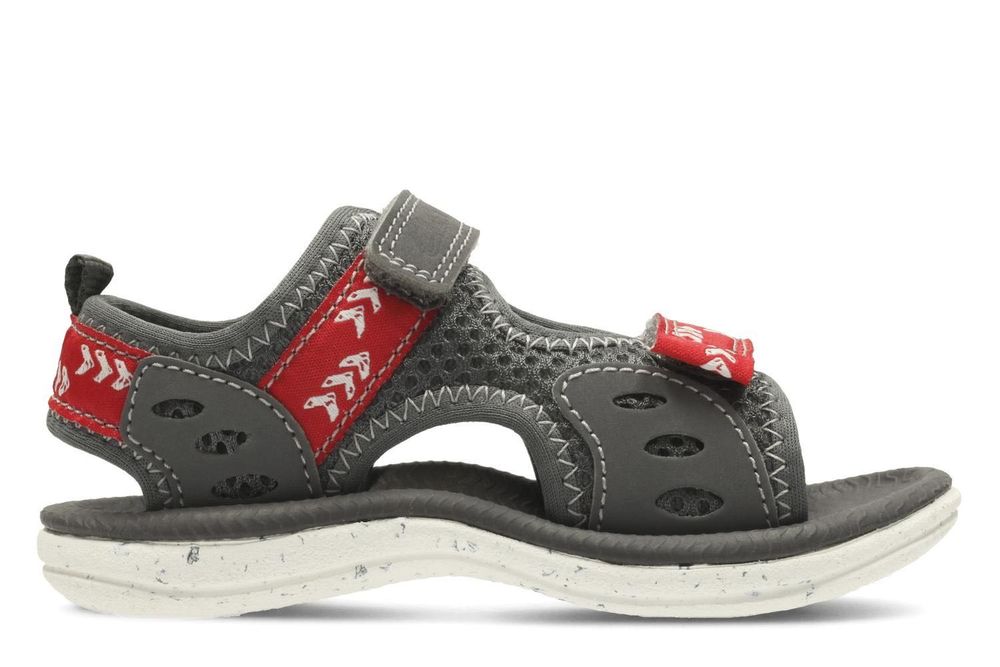 Нови обувки Clarks 21 размер