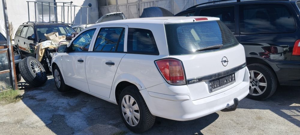Опел астра Н  2009 ! Opel Astra H реални километри