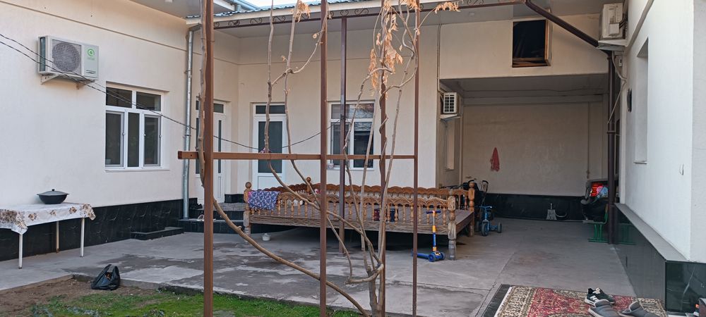 Таййор ховли сотилади