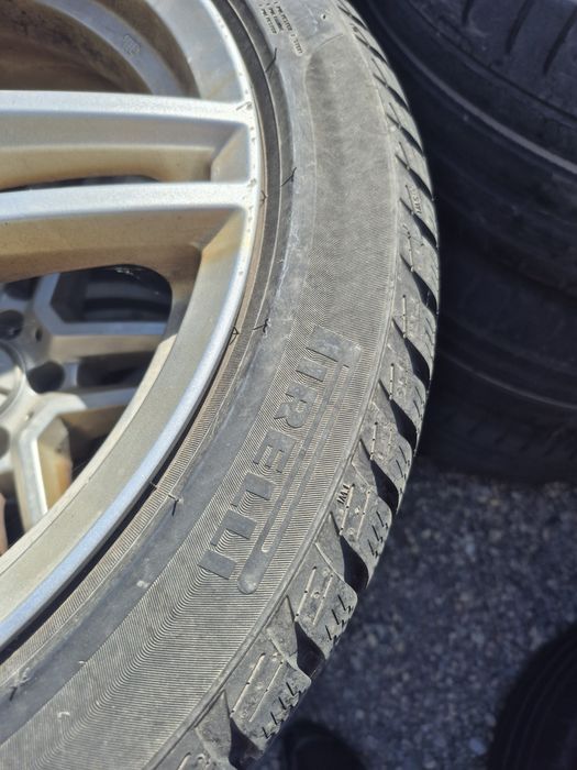 Mercedes Benz оригинални AMG джанти + зимни гуми Pirelli 225/45/18