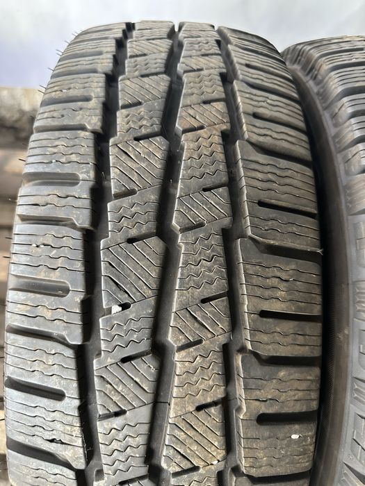 215/65/16c за бус Michelin dot22