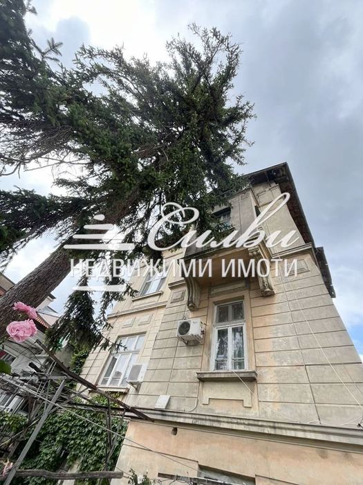 Продава се Двустаен апартамент в Шумен, Математическа гимназия - 85 кв.м за 450 €/кв.м - Снимка #2