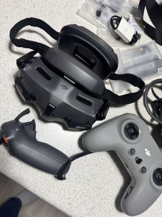 Продам Dji Avata 2 FPV + remote controller 3