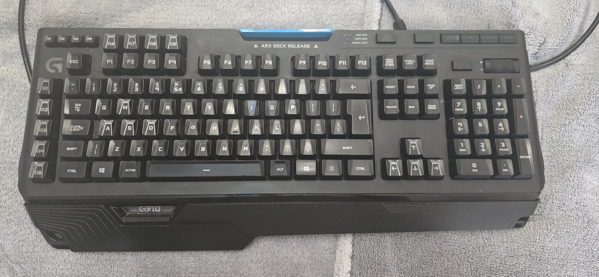 Клавиатура Logitech G910