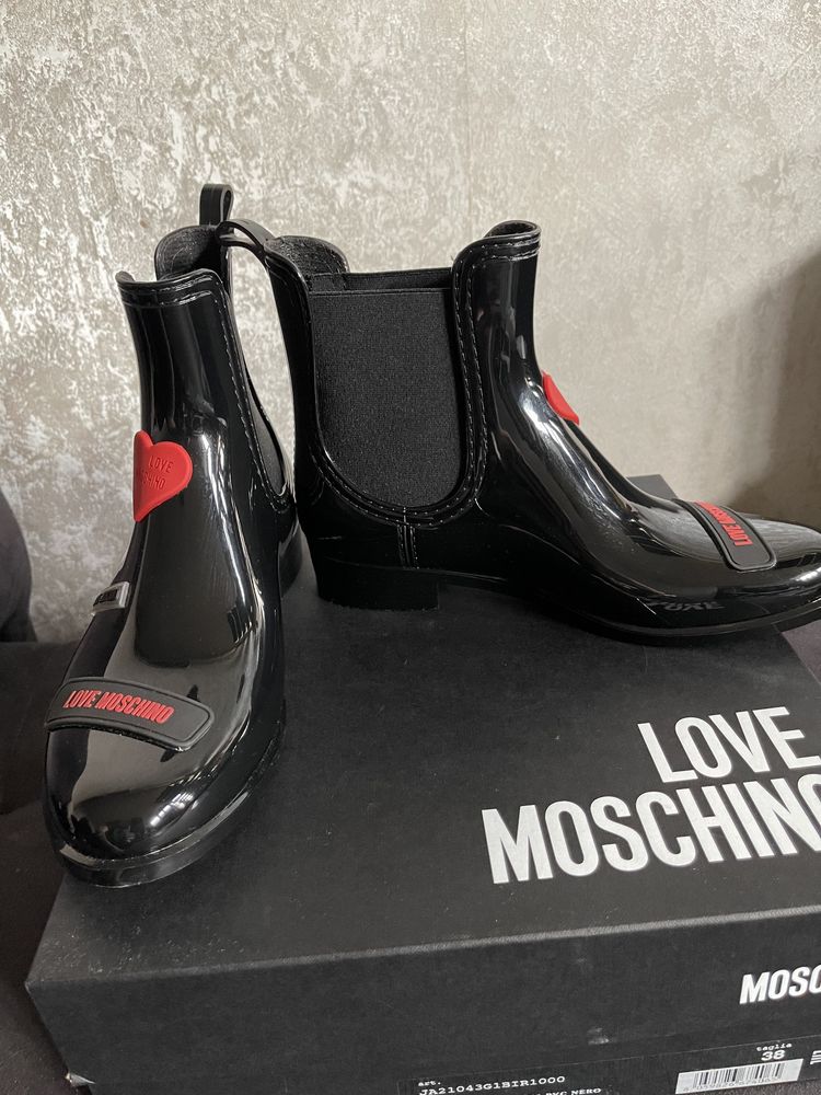 Боти тип челси-Love Moschino