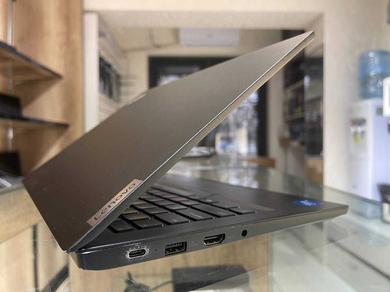 Lenovo ThinkPad E14 intel Core i5-1135G7 озу8гб 256ssd