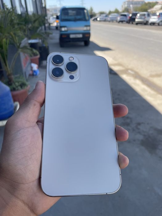 Iphone 13 pro max gold