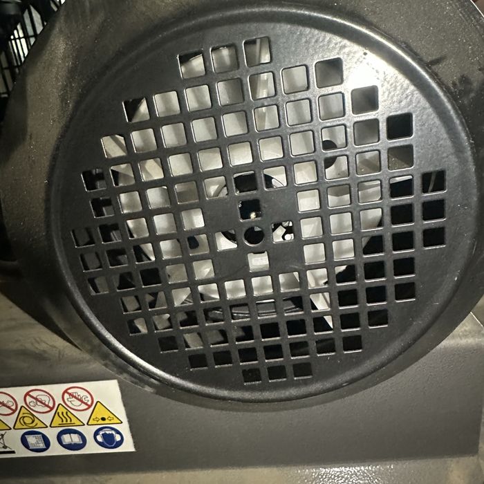 Compresor NOU trifazat POWAIR Industrie – 5.5 CP de 270 L