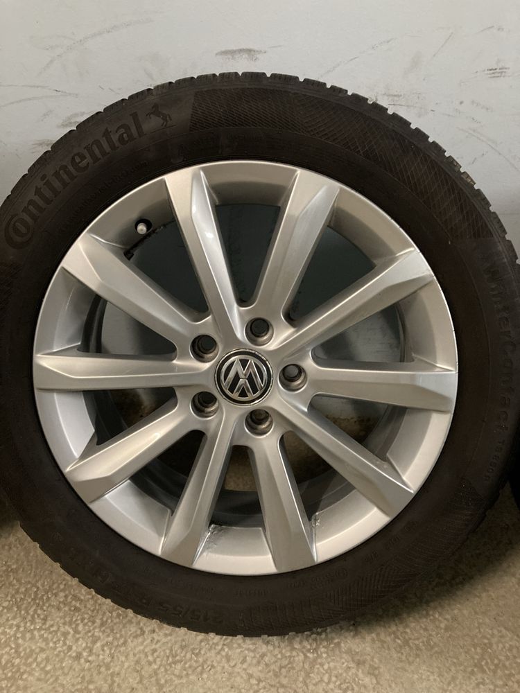 Оригинални джанти VW със зимни гуми Континентал