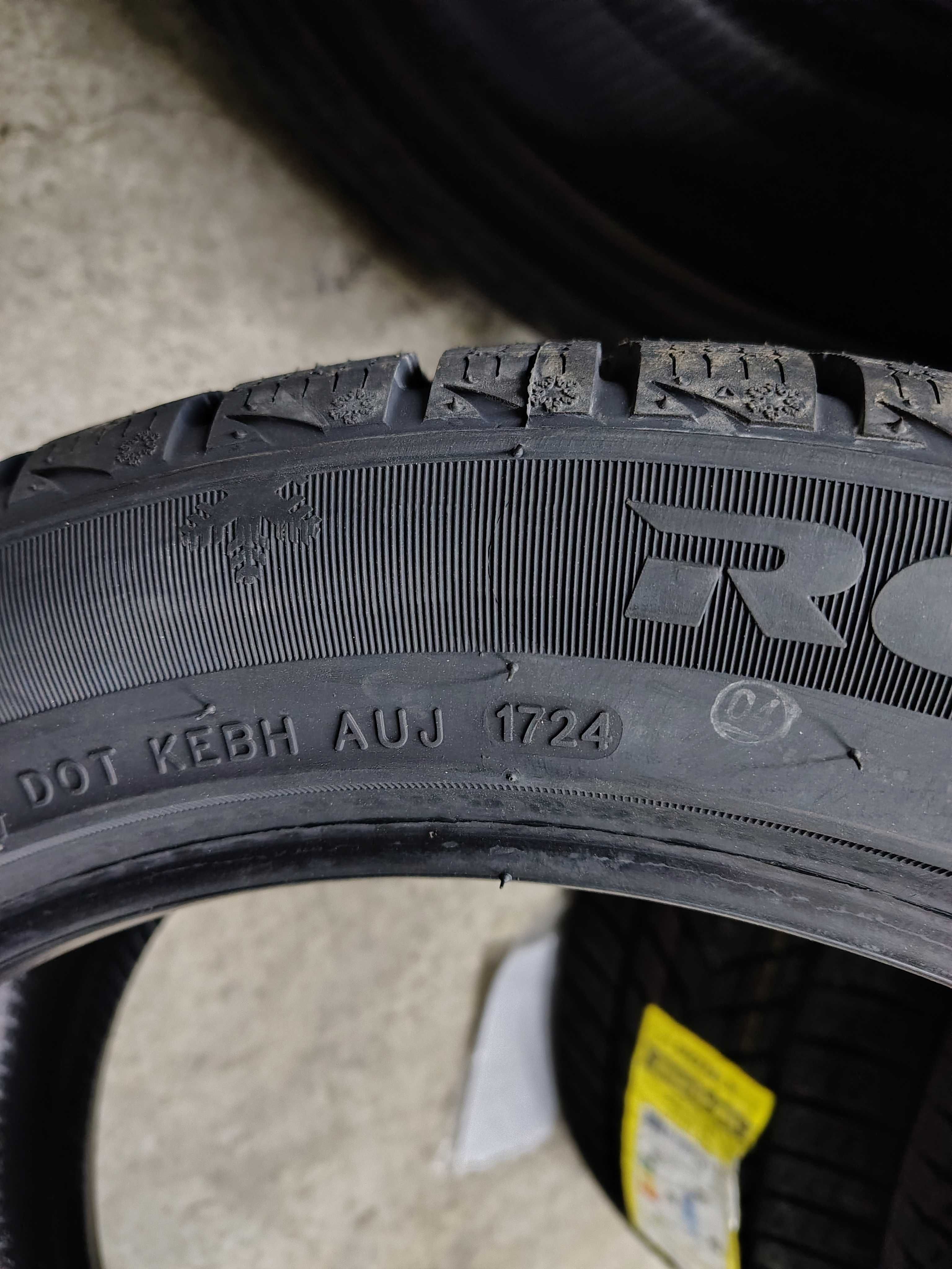 4бр.НОВИ ЗИМНИ гуми ROADX 235/45/17 94V DOT 1724
