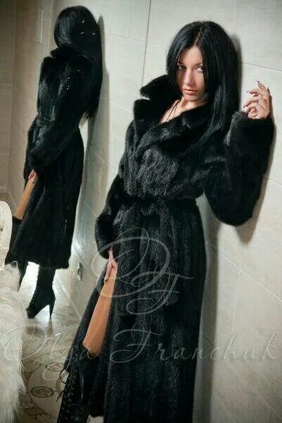 продам норковая шуба короткий волос длинная чёрный бриллиант