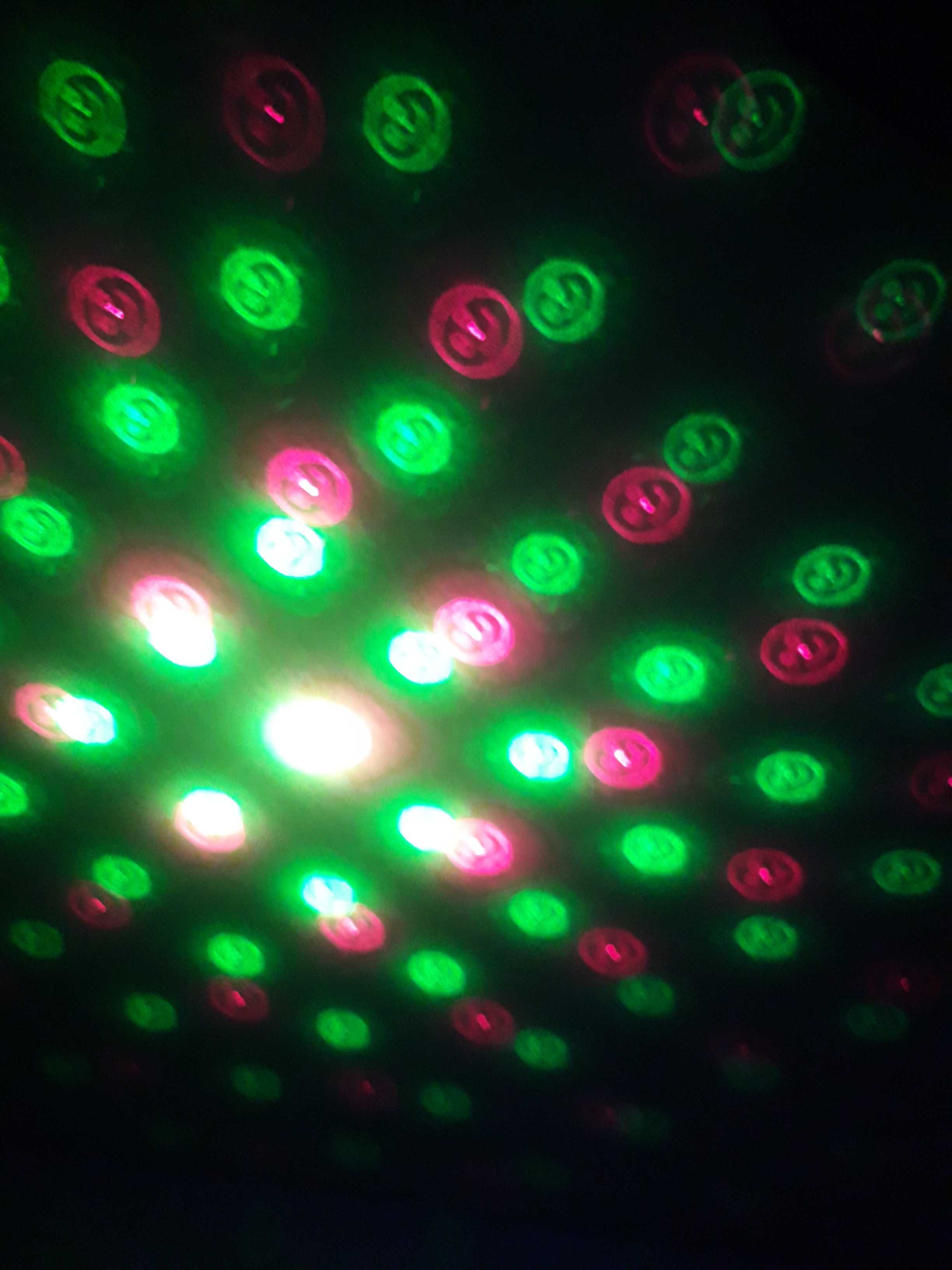 Proiector laser holografic cu senzor sunet