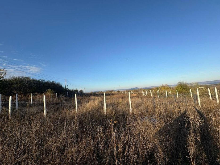 2200кв.м. Парцел в с. Овчарово подходящ за ФЕЦ