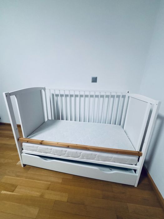 Patut alb bebe cu sertar