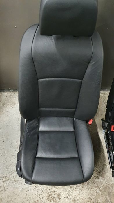 Кожен салон за ф11